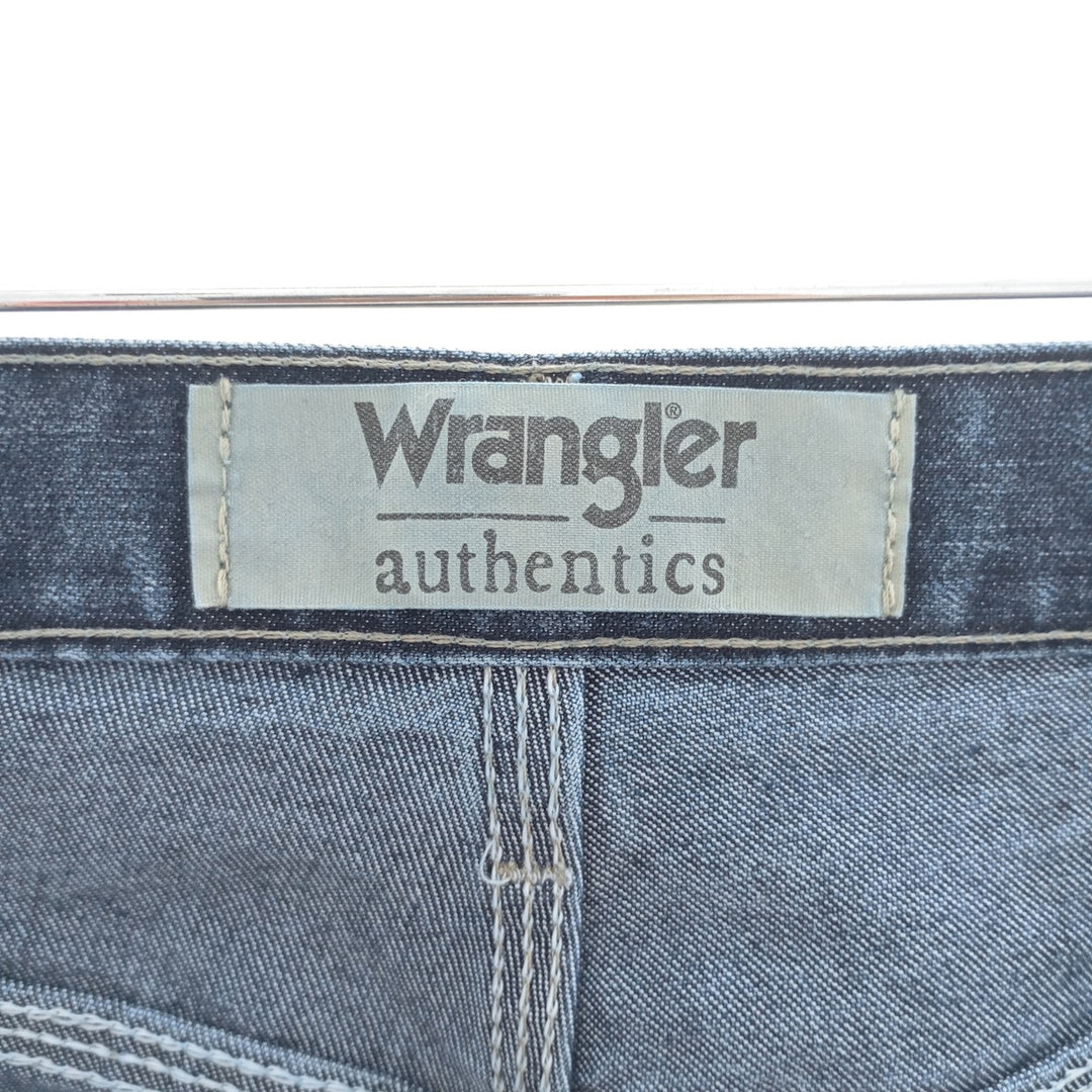 Wrangler Authentics Denim Painter Pants for Men, W36 equivalent / eaa401191