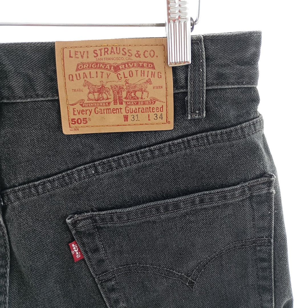 00'S Levi's 505 REGULAR FIT black denim tapered denim pants for men, size w32 / eaa401316