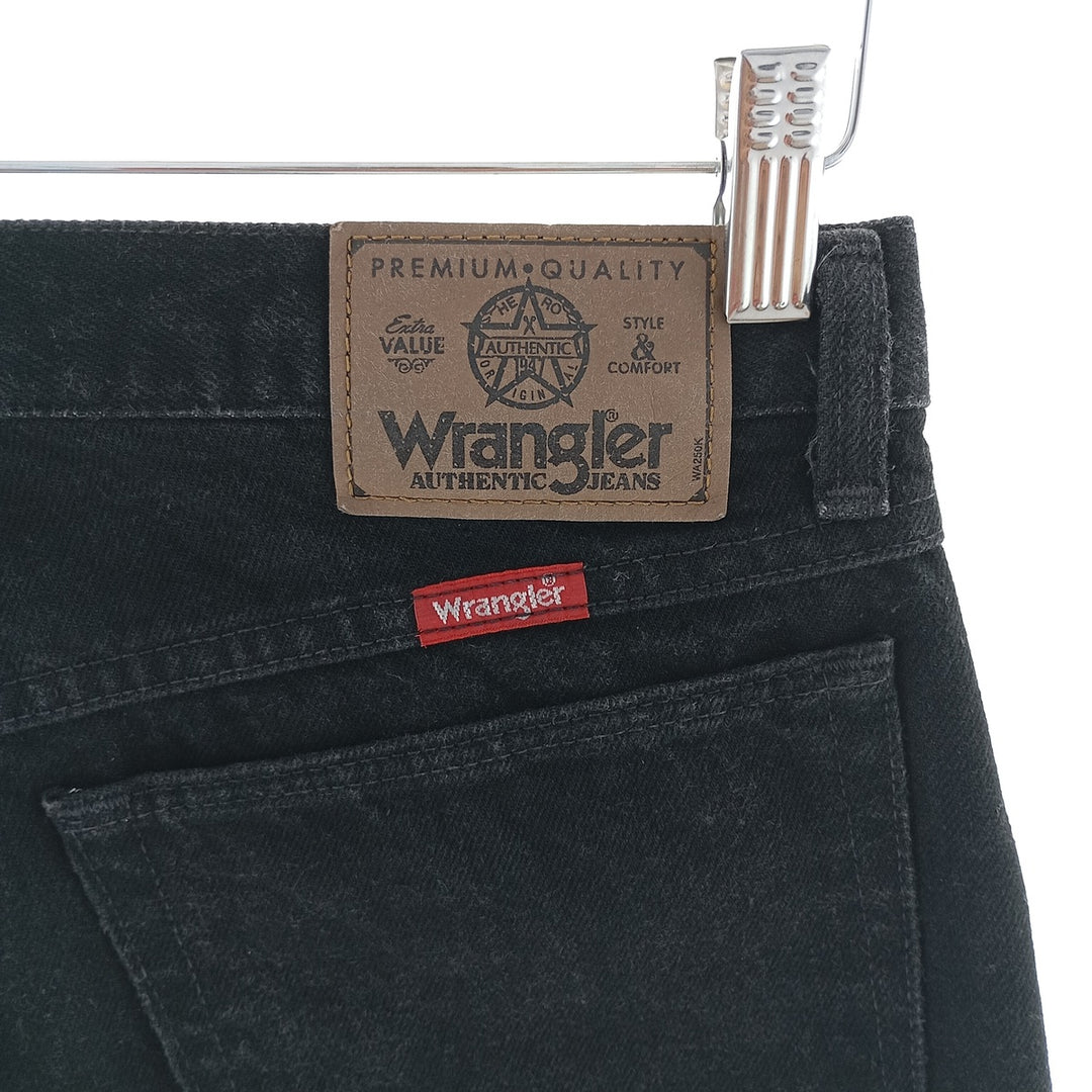 Vintage 90'S Wrangler black denim straight-leg jeans, made in the USA, men's size W32. cotton black type Vintage Second Hand