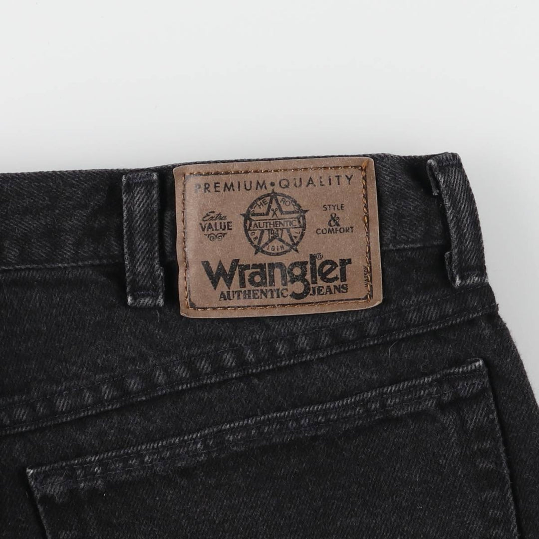 Wrangler Black Denim Shorts for Men, W35 cotton black type Vintage Second Hand