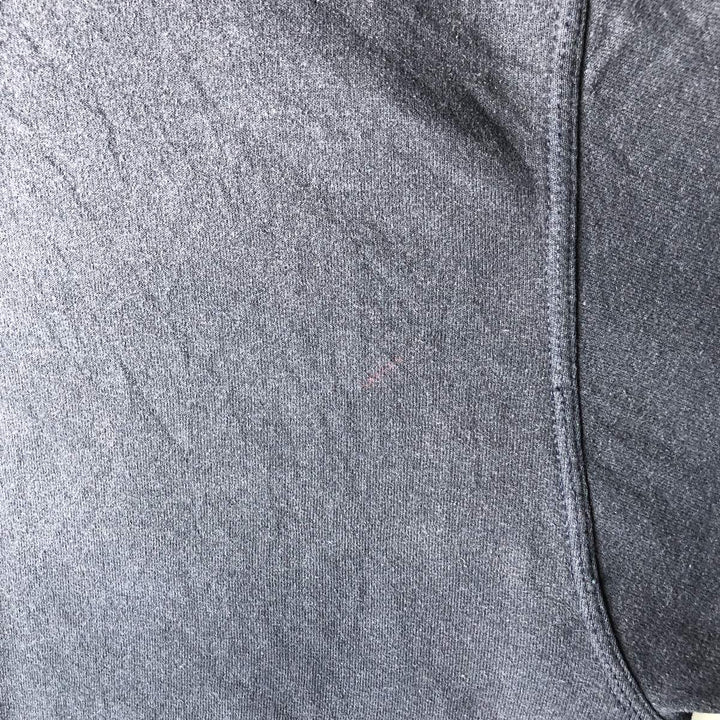 Champion Authentic One-Point Logo Sweatshirt, Men's Size M cotton navy blue type Vintage Second Hand