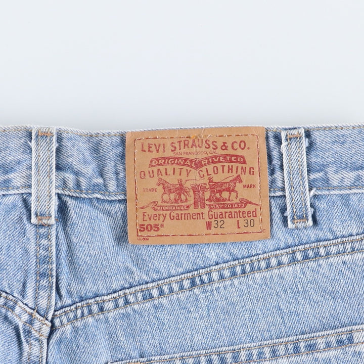 00'S Levi's 505 REGULAR FIT STRAIGHT LEG tapered denim pants for men, size w31 cotton Blue type light blue Vintage Second Hand