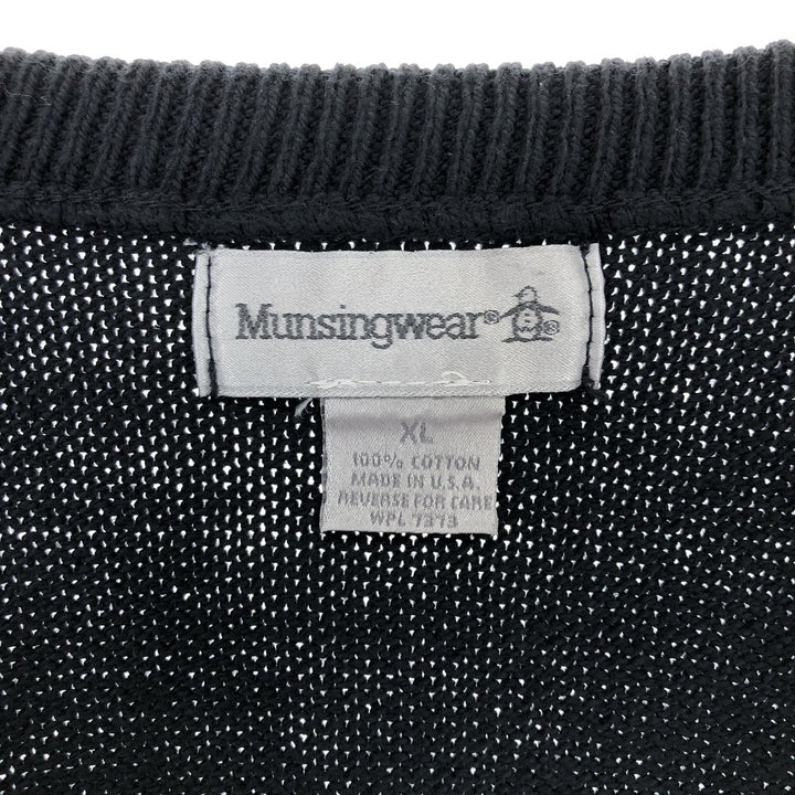 MUNSINGWEAR V-neck cotton knit vest made in USA, equivalent to men's XL /eaa434578