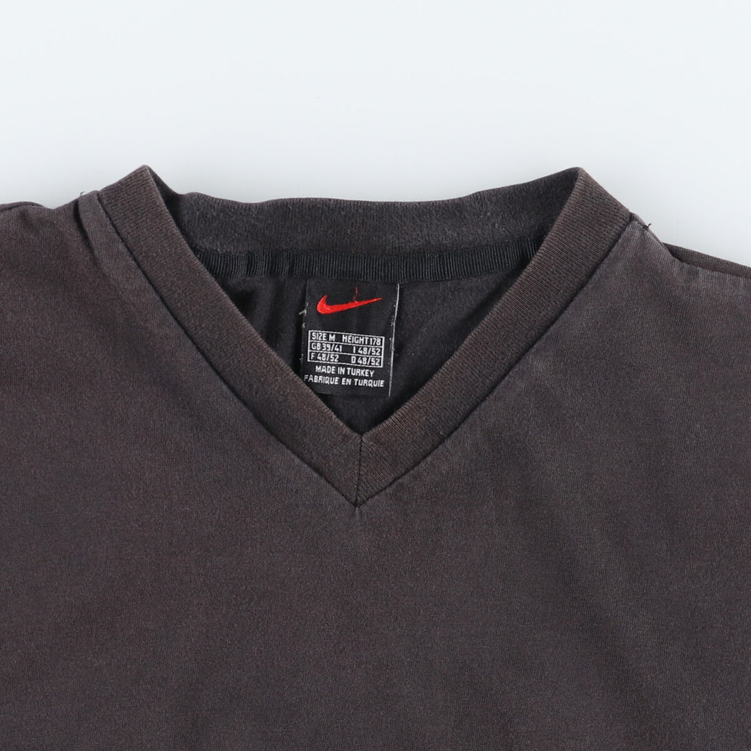 Nike V-neck T-shirt for men, size M /eaa450764