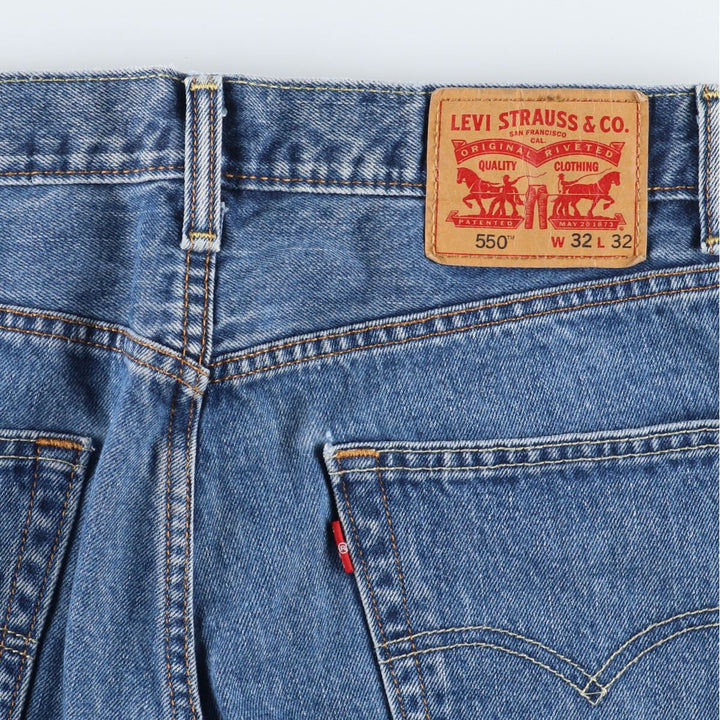 Levi's 550 tapered denim pants for men, w33 / eaa451381