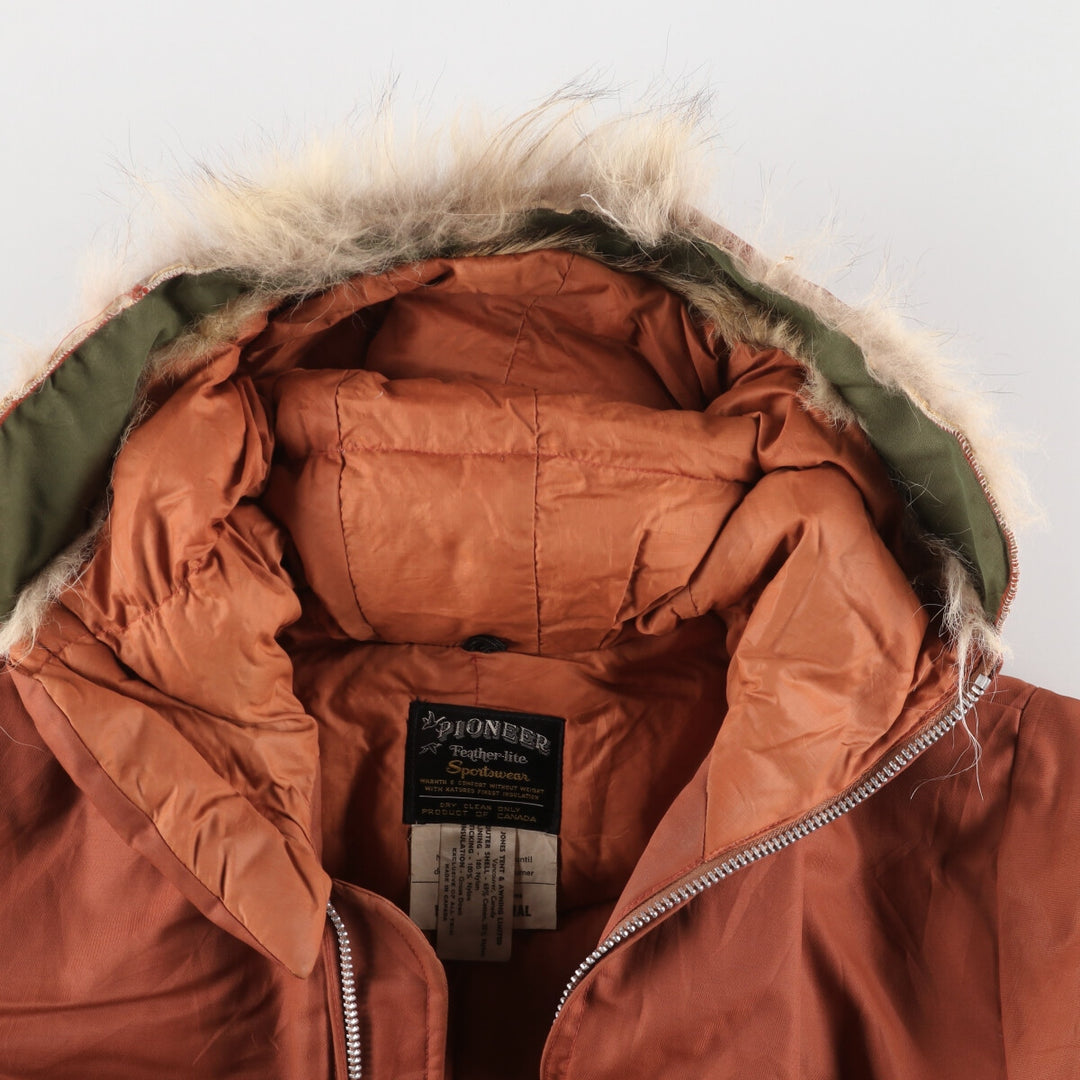 Vintage 1980'S Pioneer goose down parka, made in Canada, men's size XL cotton orange type Vintage Second Hand