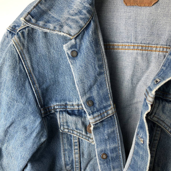 Levi's denim jacket, denim jacket, men's size L unclear blue type Vintage Second Hand