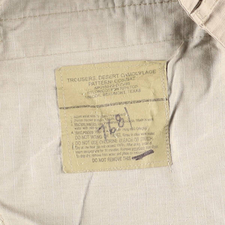 Authentic 2000'S US Military Camouflage Pattern 3C Desert Camo Ripstop Military Cargo Combat Pants, Made in USA, Medium-Short Nylon Beige type Vintage Second Hand