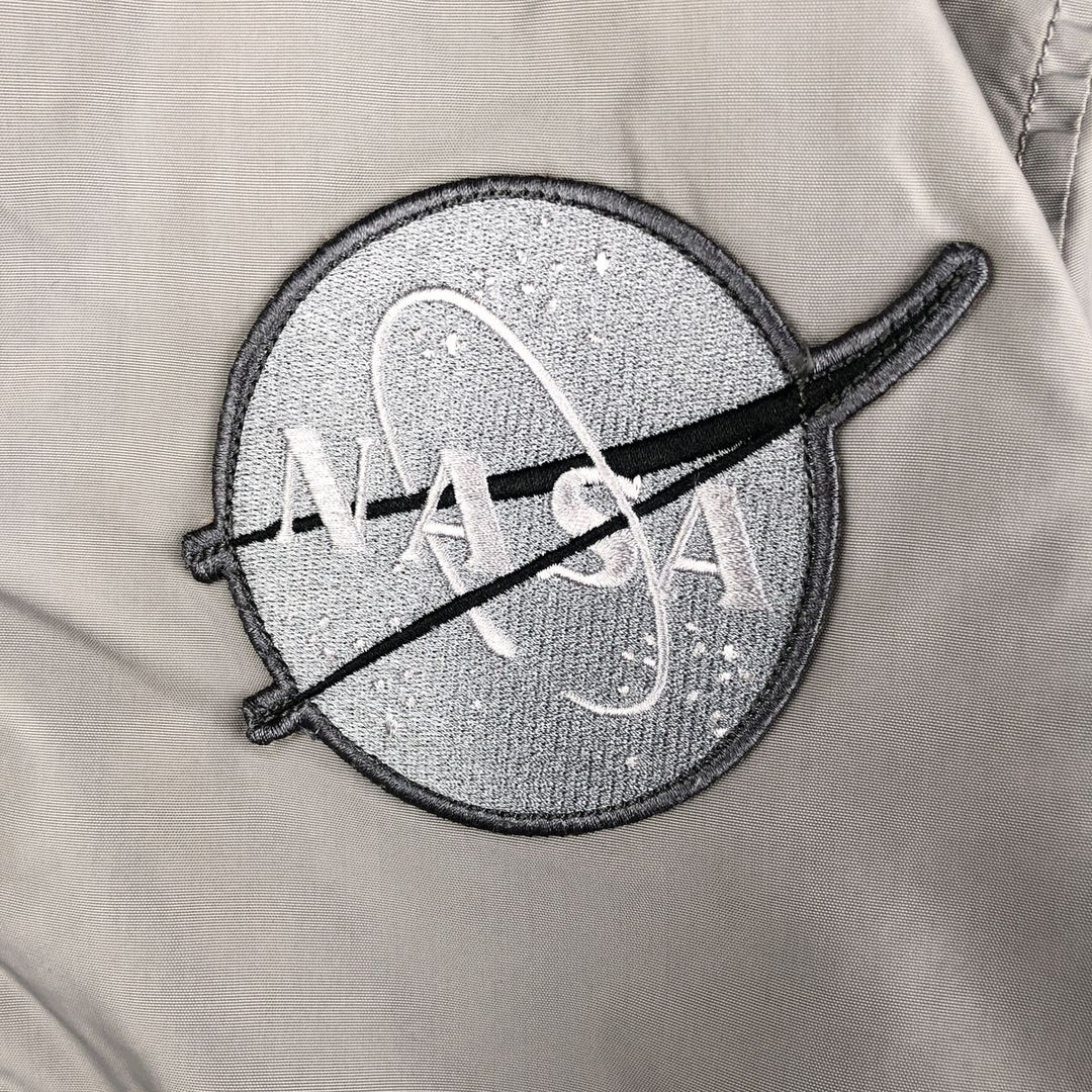 Civilian Alpha ALPHA padded military flight jacket, men's size L Nylon gray type Vintage Second Hand