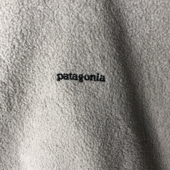 2000'S Patagonia Capilene V-neck fleece top (43425SP00), Made in USA, Men's Medium polyester gray type Vintage Second Hand