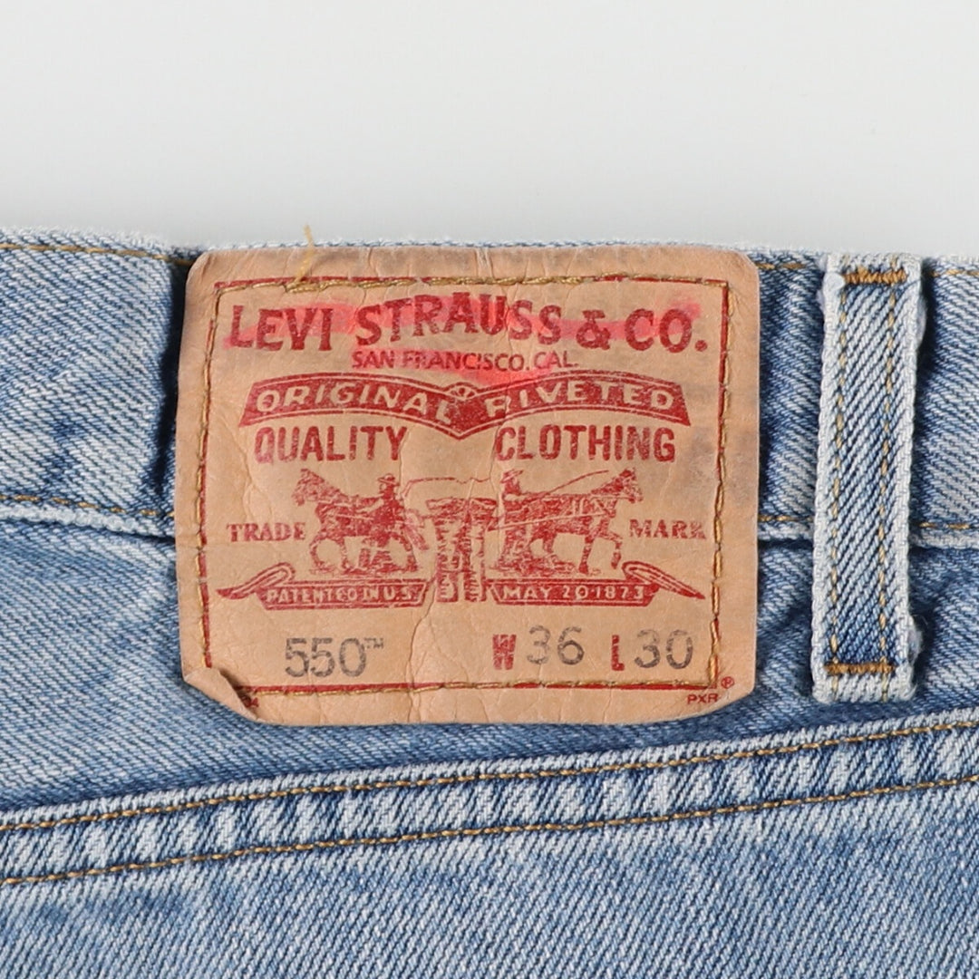 Levi's 550 Relaxed Fit Tapered Denim Pants for Men, W39 equivalent / eaa466133