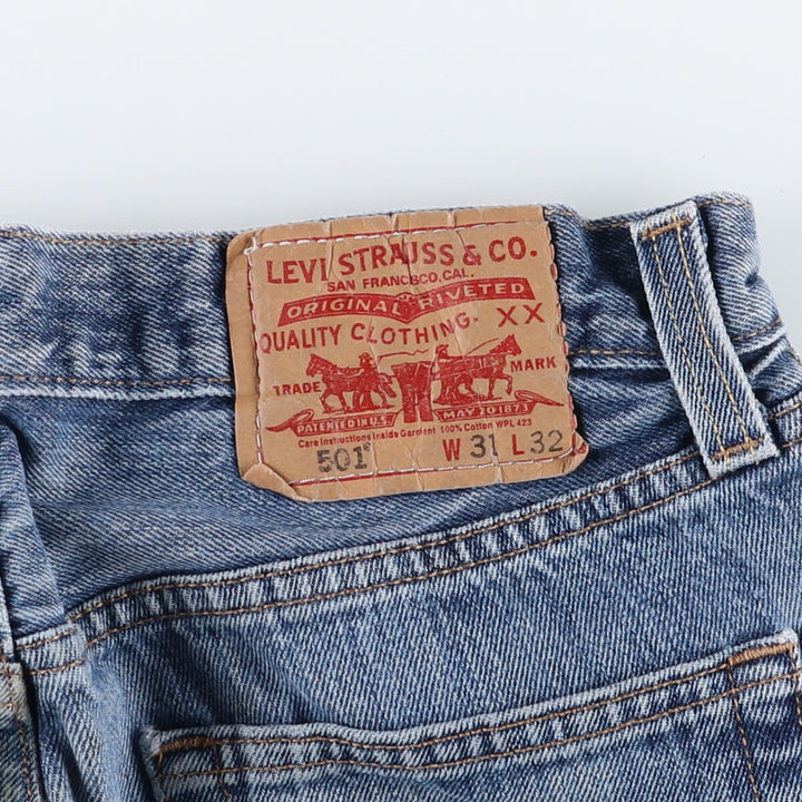 Levi's 501 straight denim pants for men, equivalent to W30 / eaa467474