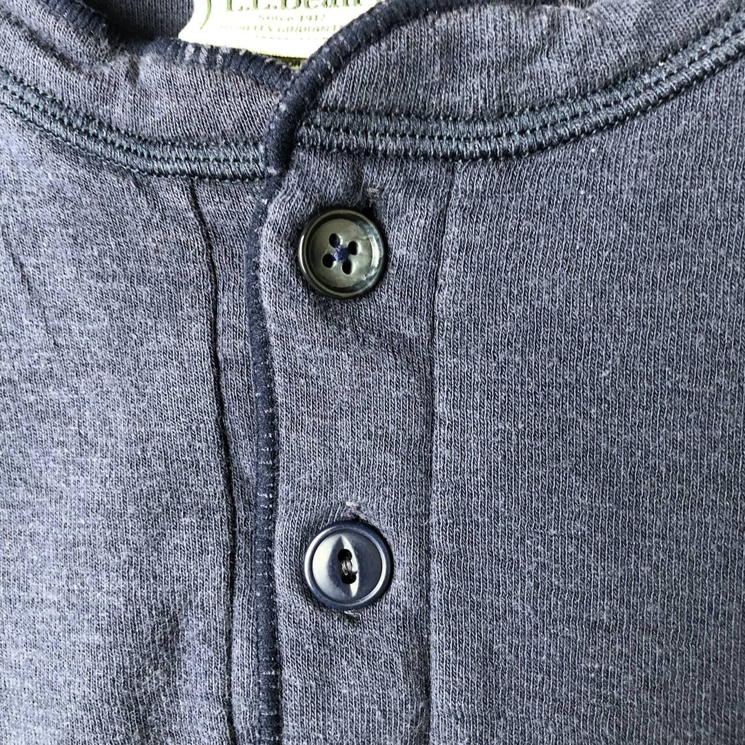 LLBean Henley Neck Long-Sleeve T-Shirt, Made in Canada, Men's Size L (Equivalent), Vintage. cotton navy blue type Vintage Second Hand