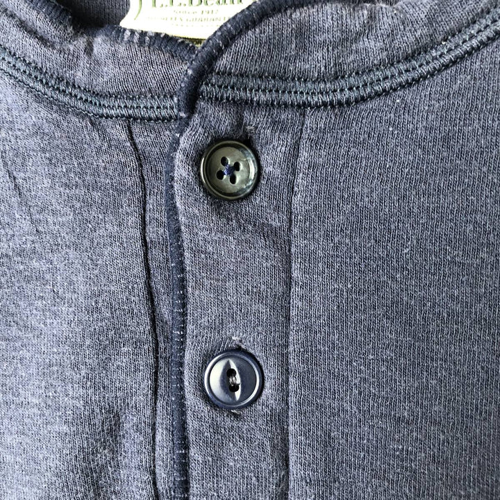 LLBean Henley Neck Long-Sleeve T-Shirt, Made in Canada, Men's Size L (Equivalent), Vintage. cotton navy blue type Vintage Second Hand
