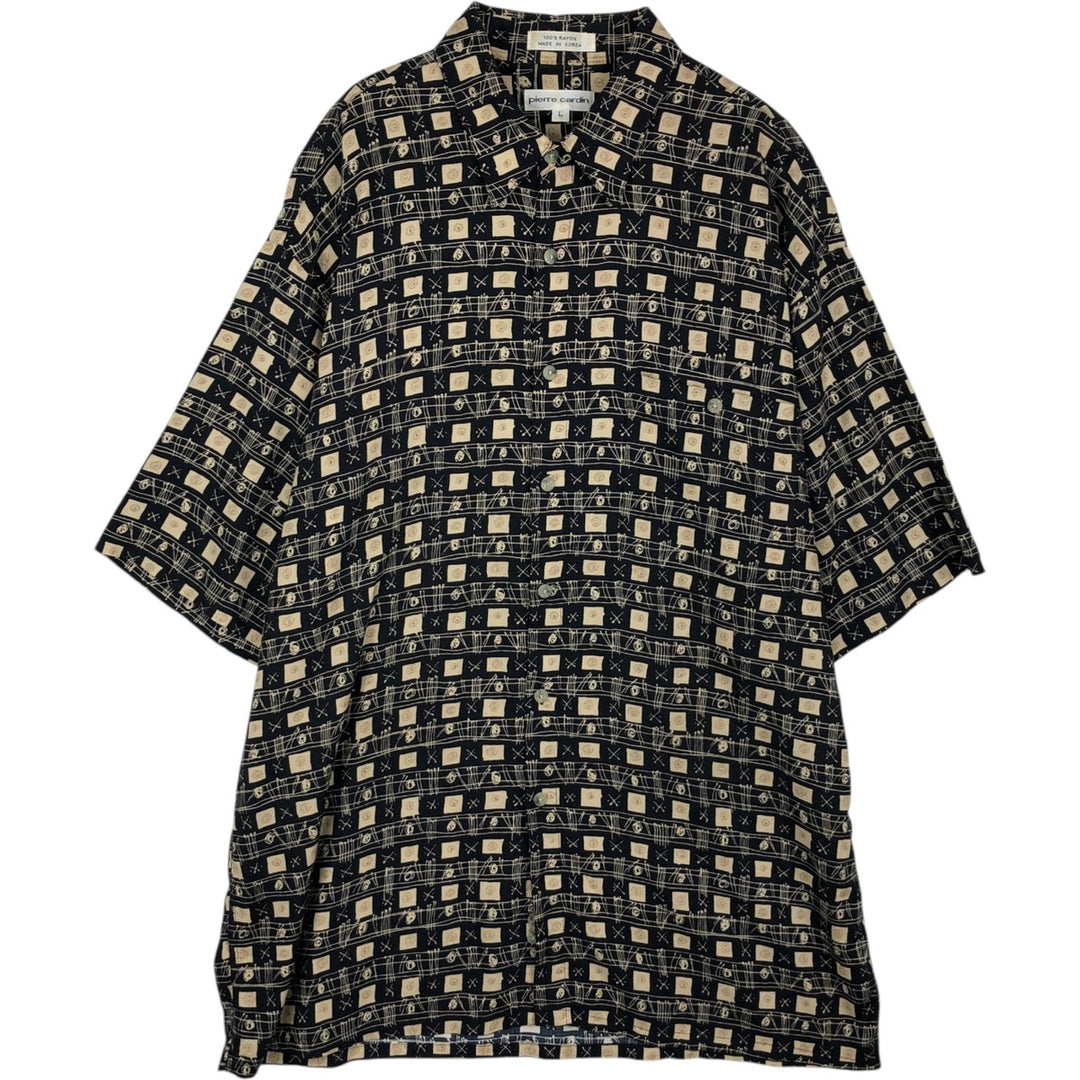 Pierre Cardin all-over print short-sleeved rayon shirt, boxy fit, men's size L. Rayon black type Vintage Second Hand