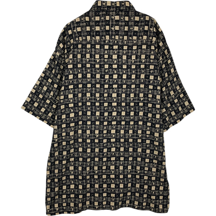 Pierre Cardin all-over print short-sleeved rayon shirt, boxy fit, men's size L. Rayon black type Vintage Second Hand