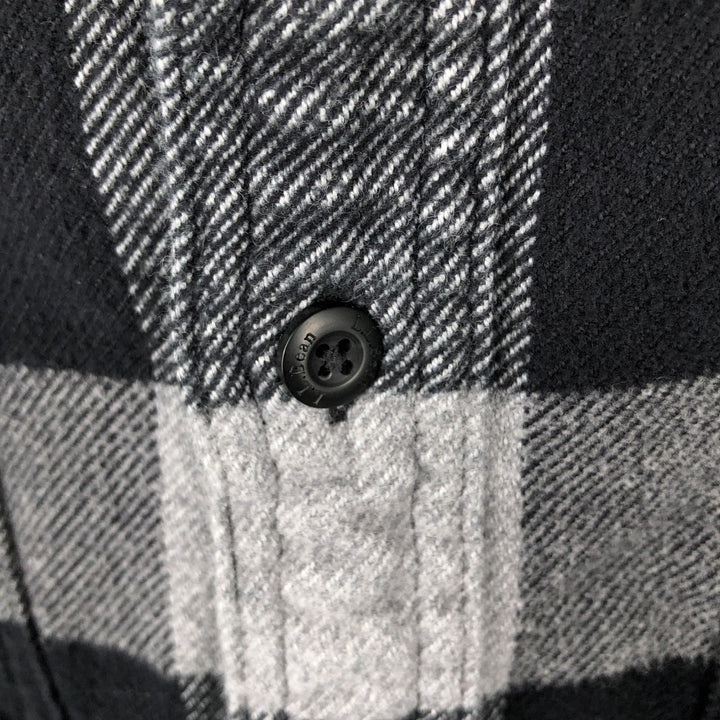 90s-00'S LLBean Buffalo Check Long-Sleeve Flannel Check Shirt, Men's Size M (approx.), Vintage Organic cotton gray type Vintage Second Hand