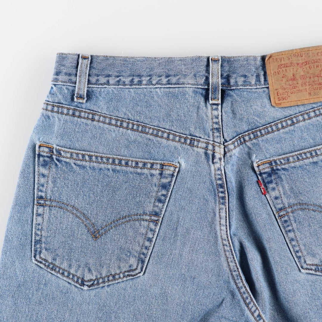 00'S Levi's 550 Relaxed Fit Denim Shorts for Men, Size W31 cotton Blue type light blue Vintage Second Hand