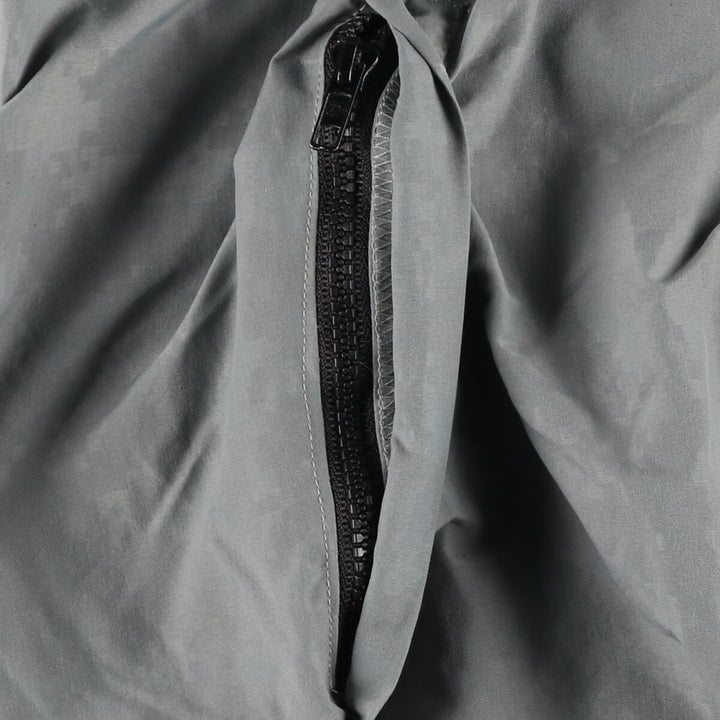 Genuine US military item, 00'S USARMY IPFU training jacket, camouflage pattern ACU digital camo nylon jacket, made in USA, men's size M /eaa478968