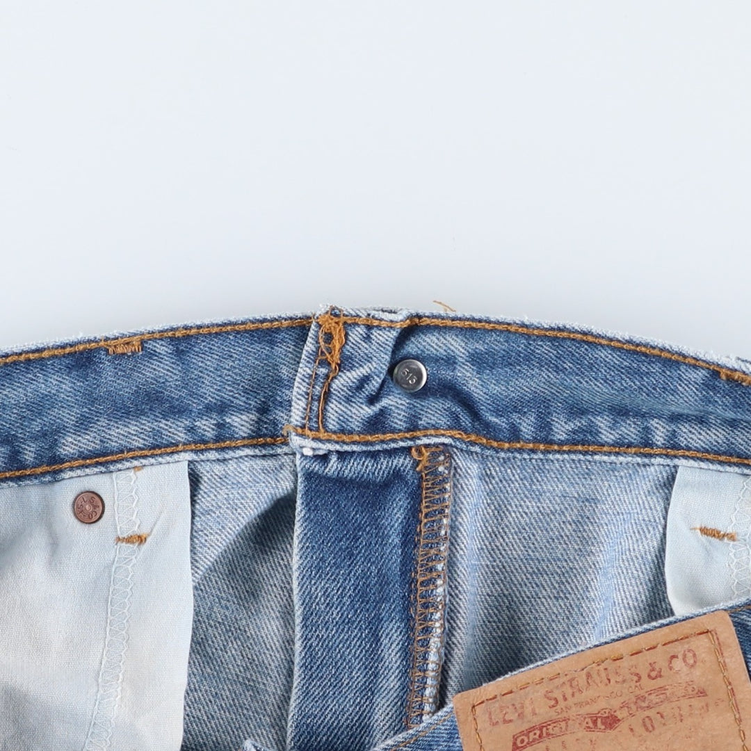 00'S Levi's 560 LOOSE FIT TAPERED LEG tapered denim pants made in the USA, men's size w34 cotton blue type Vintage Second Hand