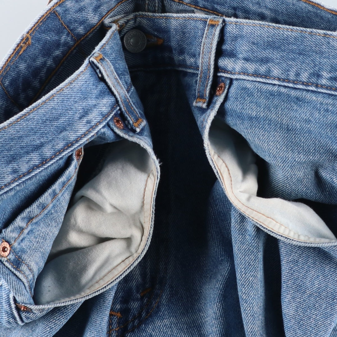 00'S Levi's 560 LOOSE FIT TAPERED LEG tapered denim pants made in the USA, men's size w34 cotton blue type Vintage Second Hand