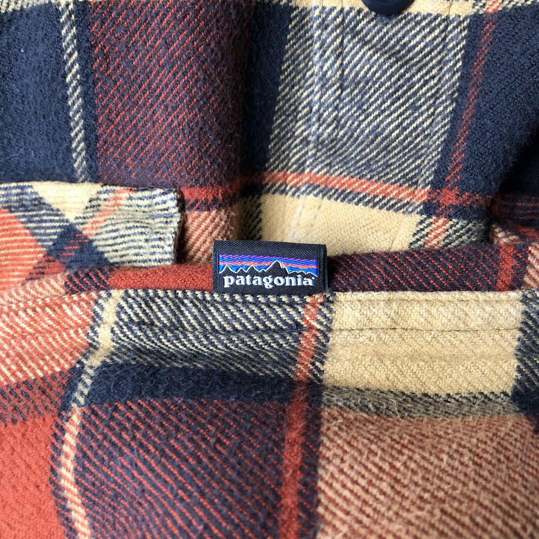 Patagonia Organic Cotton 53947FA20 Long Sleeve Flannel Check Box Shirt, Men's Size Medium Organic cotton orange type Vintage Second Hand