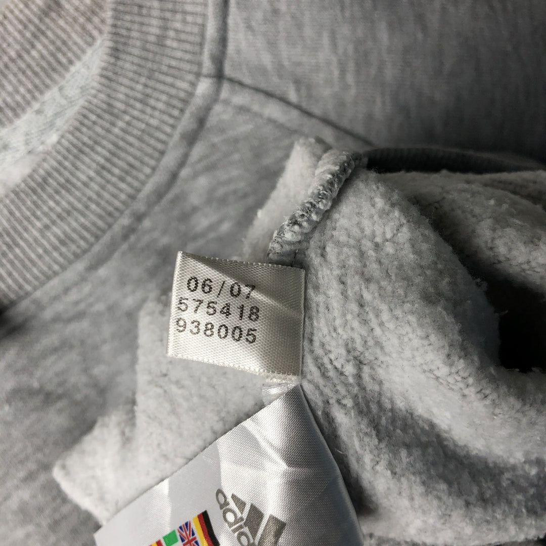 2000'S Adidas large logo sweatshirt, size M, men's cotton gray type Vintage Second Hand