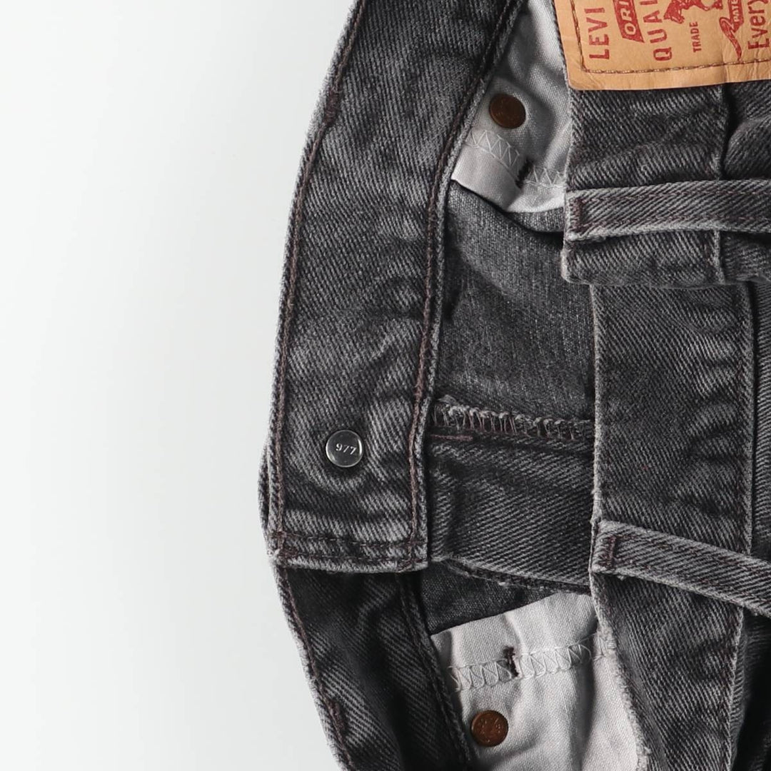 2000'S Levi's 00560-0260 Loose Fit Tapered Leg Black Denim Pants, Men's Size W30 cotton black type Vintage Second Hand