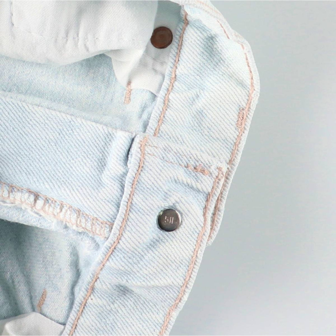 90s-00'S Vintage Levi's 550-4803 Tapered Denim Pants, Made in USA, Men's Size 32 (approx.) cotton Blue type light blue Vintage Second Hand