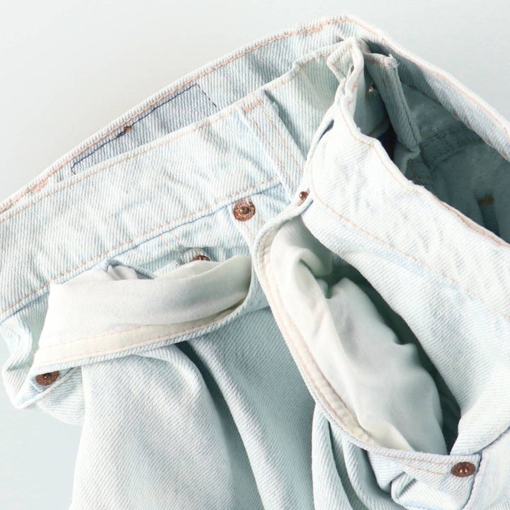 90s-00'S Vintage Levi's 550-4803 Tapered Denim Pants, Made in USA, Men's Size 32 (approx.) cotton Blue type light blue Vintage Second Hand
