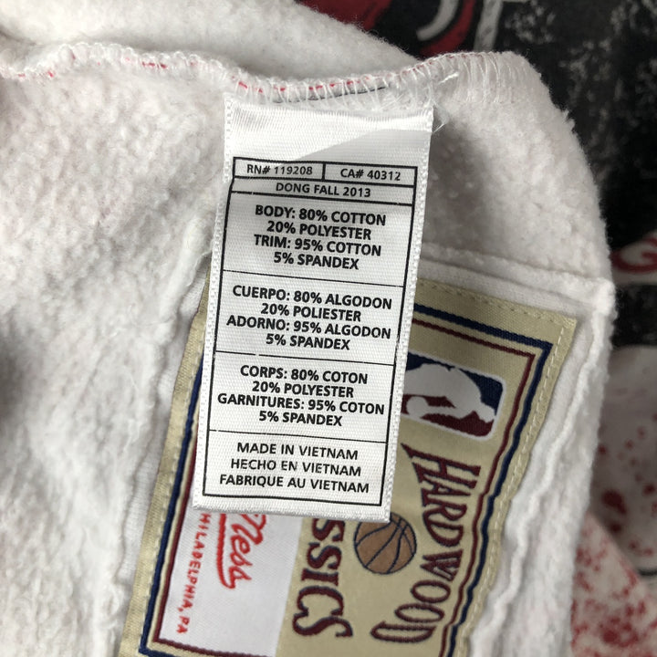 Mitchell & Ness NBA Chicago Bulls All-Over Print Sweatshirt, Men's Size Medium cotton white type Vintage Second Hand