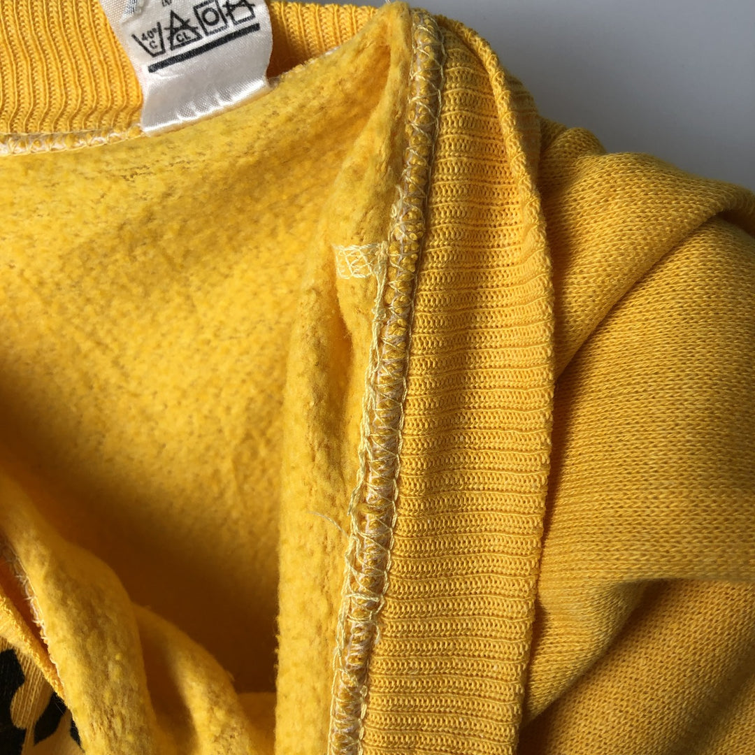Vintage 60s-70'S Sportswear Printed Sweatshirt, Made in USA, Men's Size Medium acrylic yellow type Vintage Second Hand