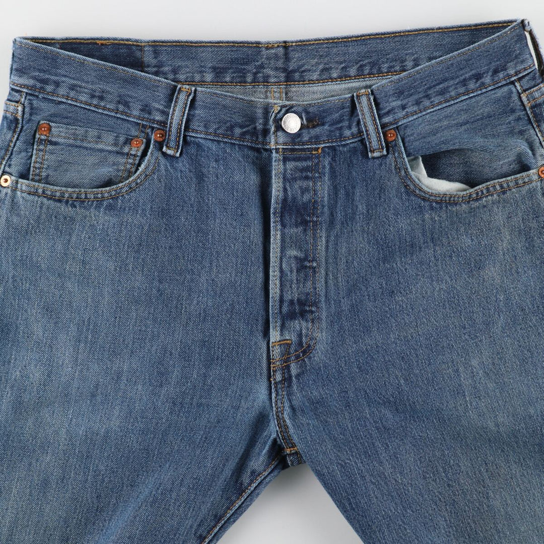 Levi's 501 straight denim pants for men, equivalent to W35 / eaa488544