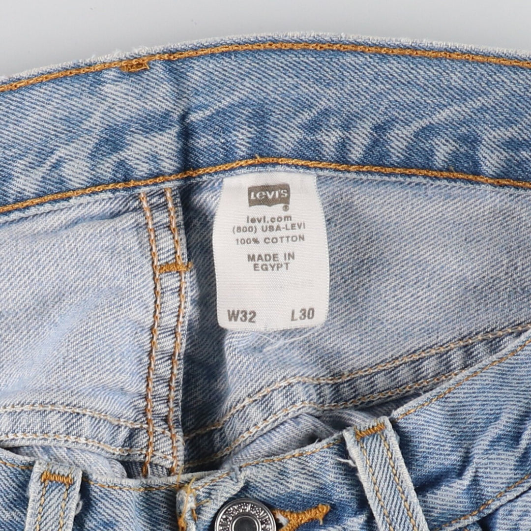 Levi's 501 straight denim pants for men, equivalent to W32 / eaa491374