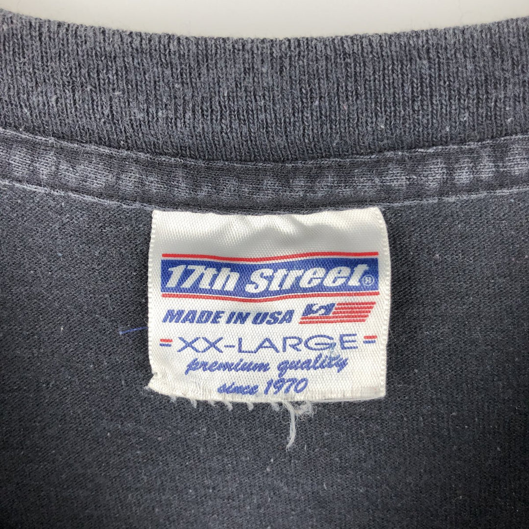 17th Street Surf Shop Snake Pattern Python Advertising T-Shirt, Made in USA, Men's XXL equivalent, Vintage cotton black type Vintage Second Hand