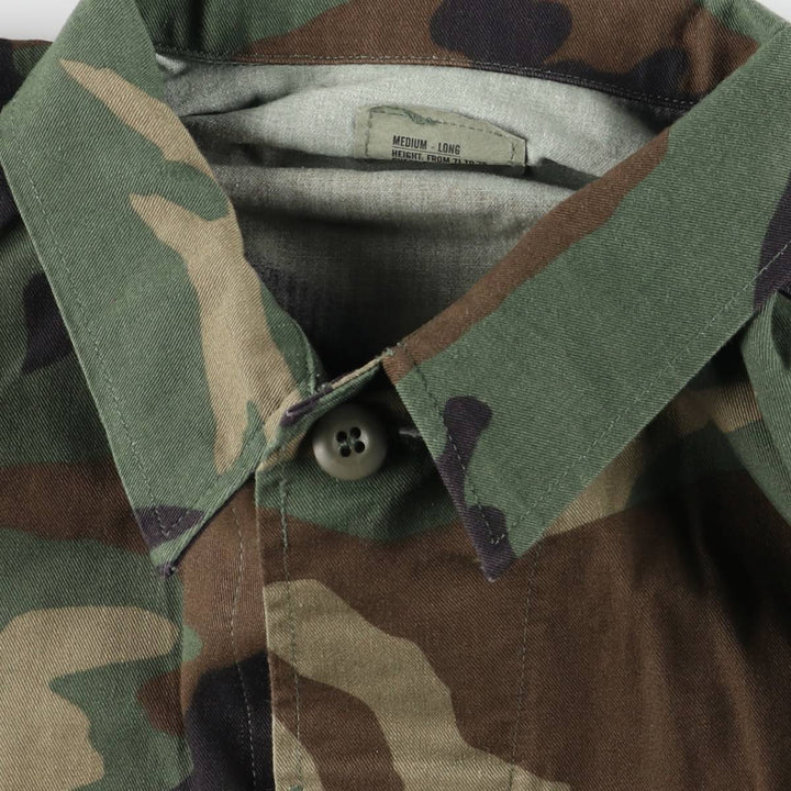 1990'S US Military Issue Camouflage Pattern Woodland Camo Stenciled BDU Military Jacket, Made in USA, Medium-Long (Men's Size M) Nylon Khaki type Vintage Second Hand