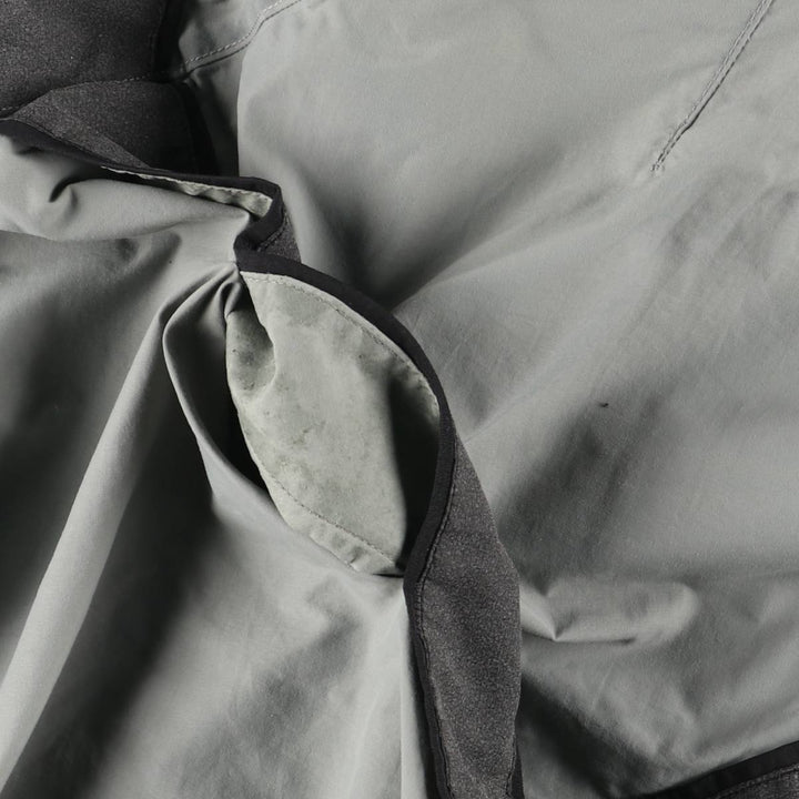 2000'S US Army IPFU Training Jacket, Nylon Jacket, Made in USA, Small-Regular (Men's Size S) Nylon gray type Vintage Second Hand