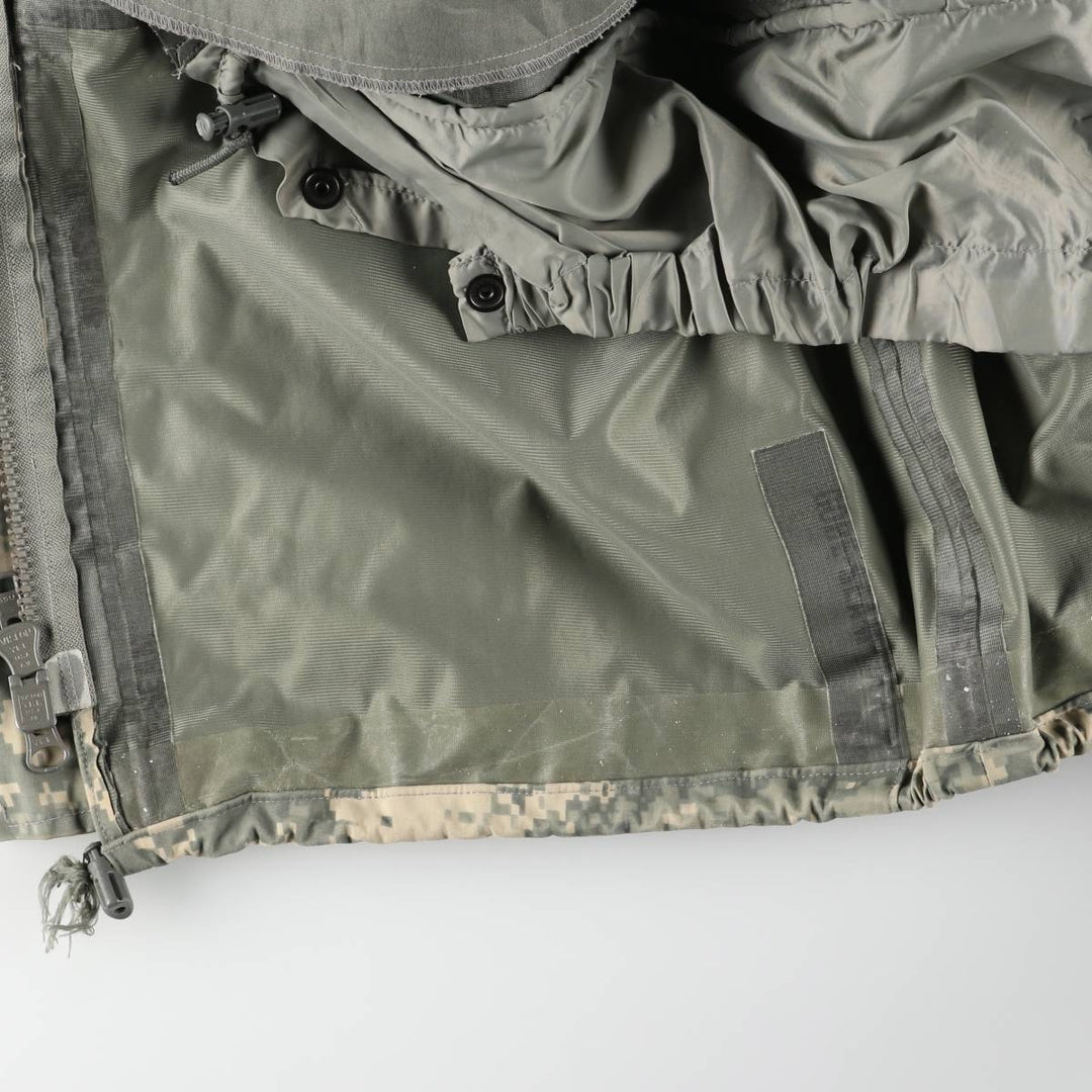 Civilian-made camouflage pattern ACU digital camo ECWCS 2nd GEN military Gore-Tex parka, men's size L equivalent. Nylon Beige type Vintage Second Hand