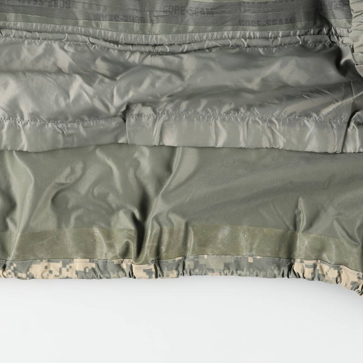 Civilian-made camouflage pattern ACU digital camo ECWCS 2nd GEN military Gore-Tex parka, men's size L equivalent. Nylon Beige type Vintage Second Hand