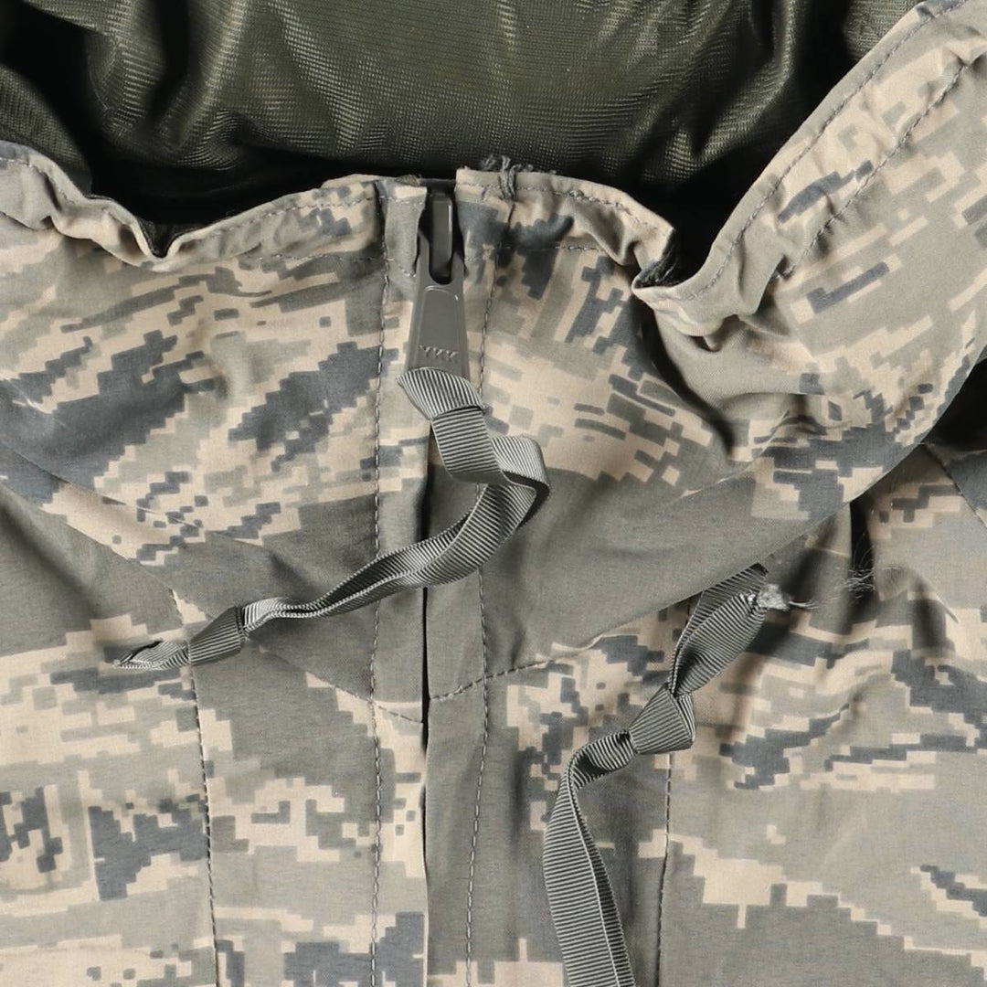 Civilian-made camouflage pattern ABU digital tiger camo military Gore-Tex parka, men's size M equivalent. Nylon Khaki type Vintage Second Hand