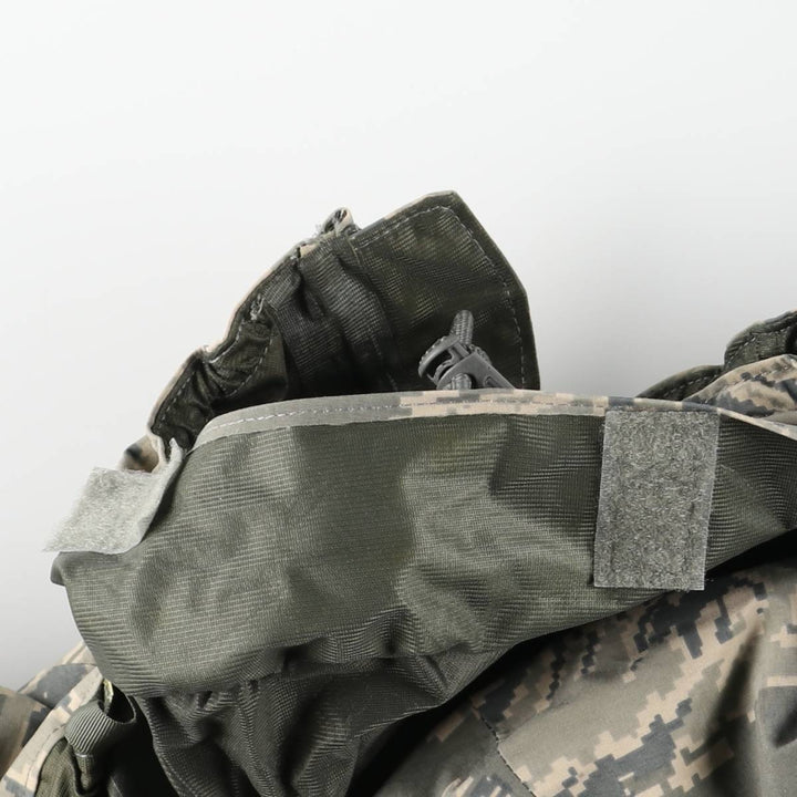 Civilian-made camouflage pattern ABU digital tiger camo military Gore-Tex parka, men's size M equivalent. Nylon Khaki type Vintage Second Hand