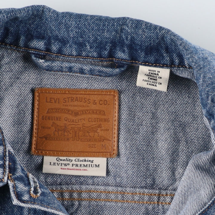 Levi's denim jacket, denim jacket, women's size M / eaa496718