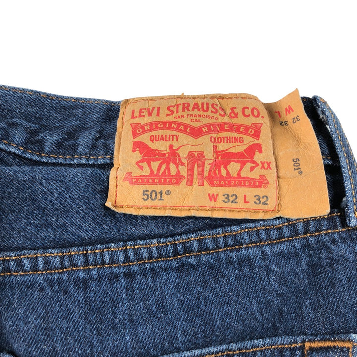 Levi's 501 straight denim pants for men, equivalent to W32 / eaa500753