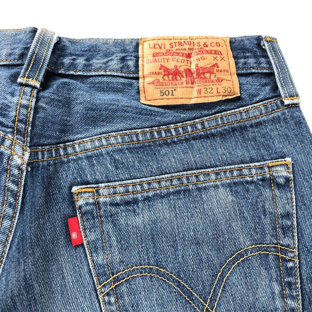 Levi's 501 straight denim pants for men, equivalent to W32 / eaa500773