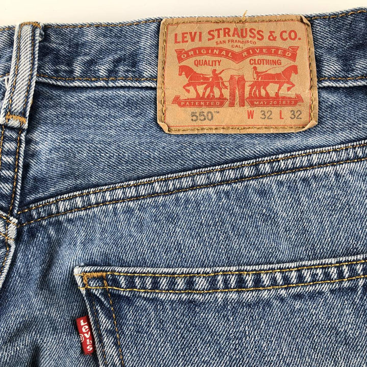 Levi's 550 tapered denim pants for men, size W32 / eaa503285