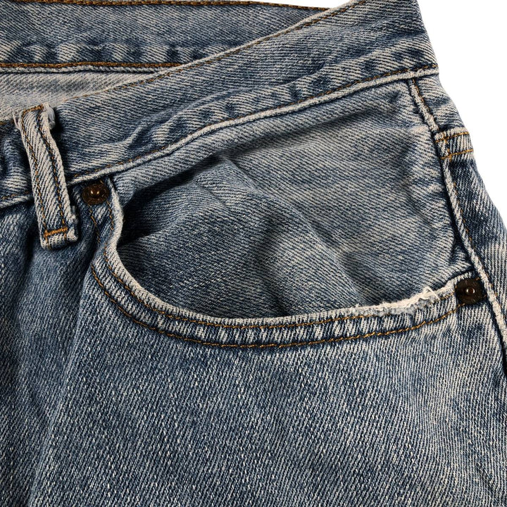 Levi's 550 tapered denim pants for men, size W32 / eaa503290