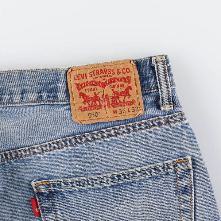 Levi's 550 tapered denim pants for men, size w35 cotton blue type Vintage Second Hand