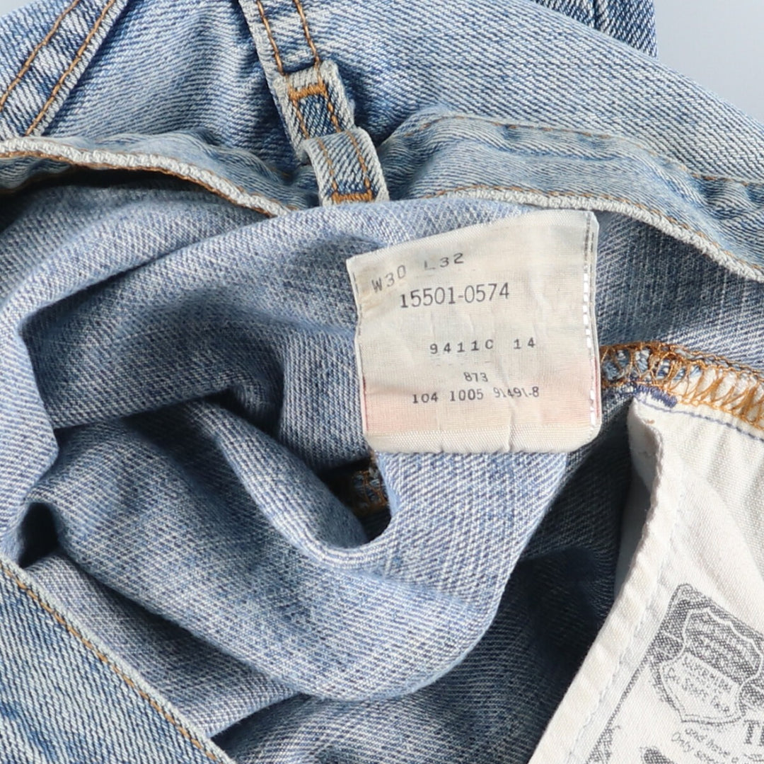 00'S Levi's 15501-0574 Straight denim pants for men, size w31 cotton Blue type light blue Vintage Second Hand