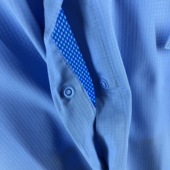 Columbia PFG Omni-Shade Long Sleeve Fishing Shirt, Women's, Size L polyester Blue type light blue Vintage Second Hand