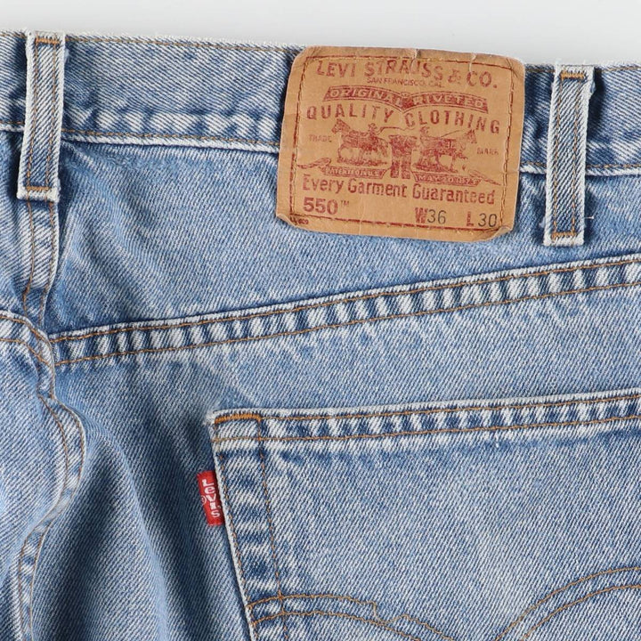 00'S Levi's 550 Relaxed Fit Tapered Denim Pants for Men, W35 cotton Blue type light blue Vintage Second Hand